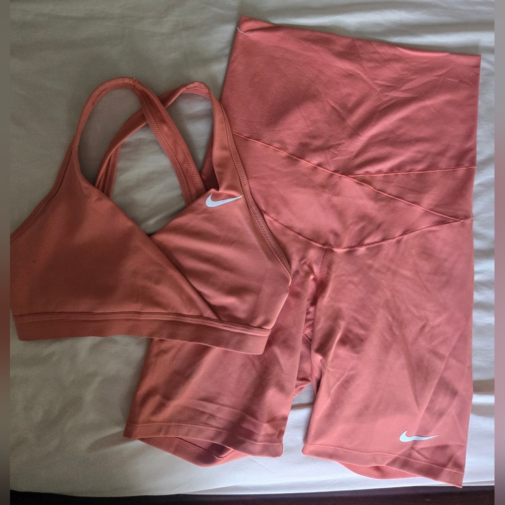 Nike Coral Maternity Short And Bra Ser